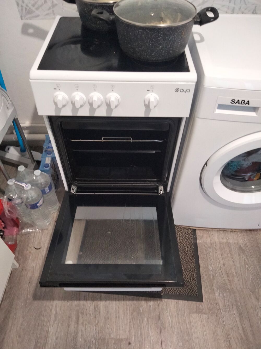 Cuisini&egrave;re &eacute;lectrique (3 plaques et four) classe C Electroménager