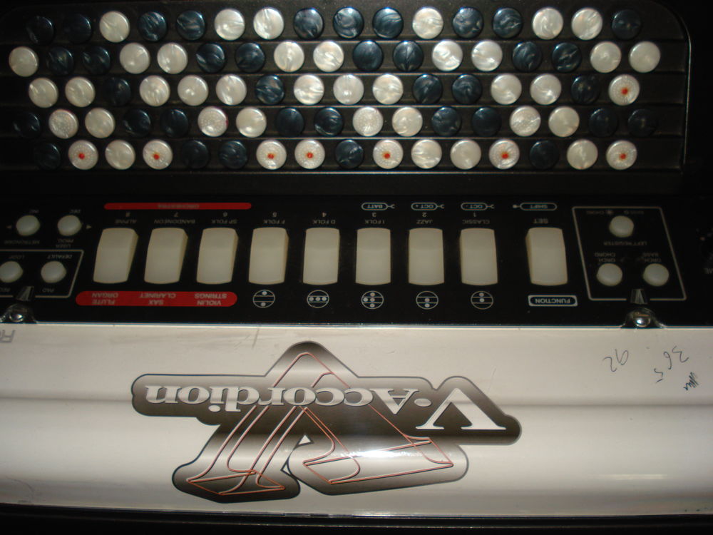 Accord&eacute;on num&eacute;rique Roland FR-2b noir Instruments de musique