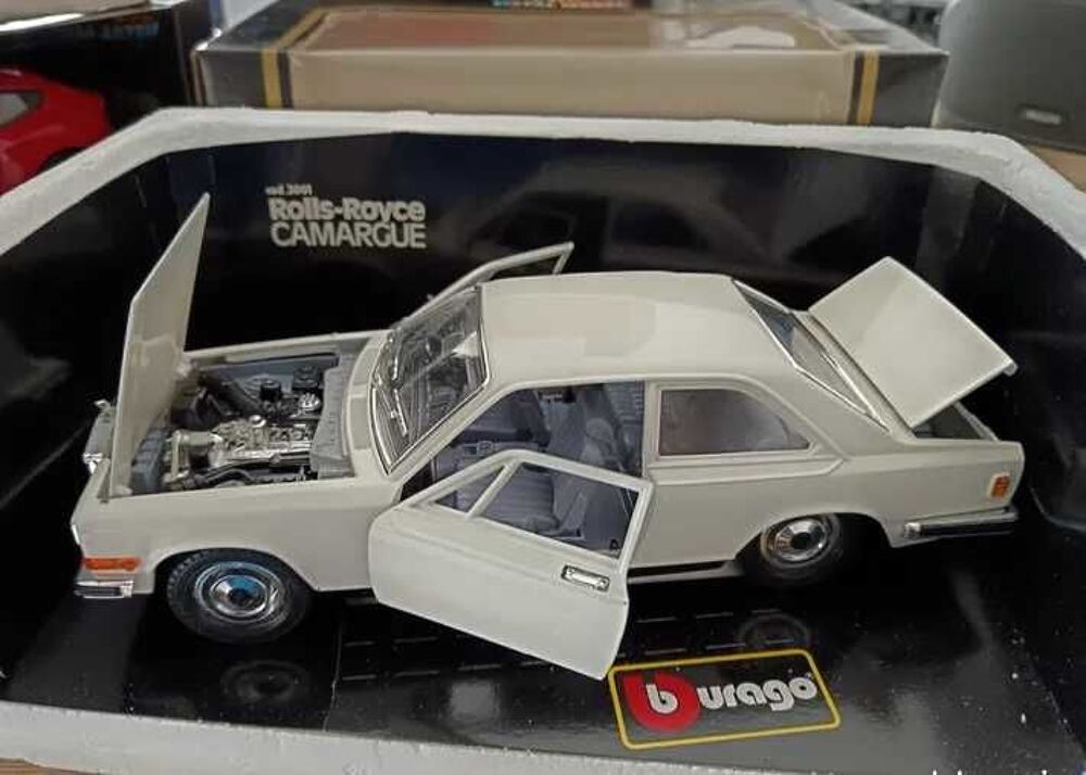 Rolls Royce Camargue 1/22 