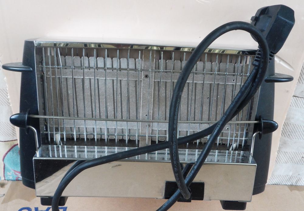 Grille pain ancien vintage MOULINEX model 572105 Super &eacute;tat Electroménager