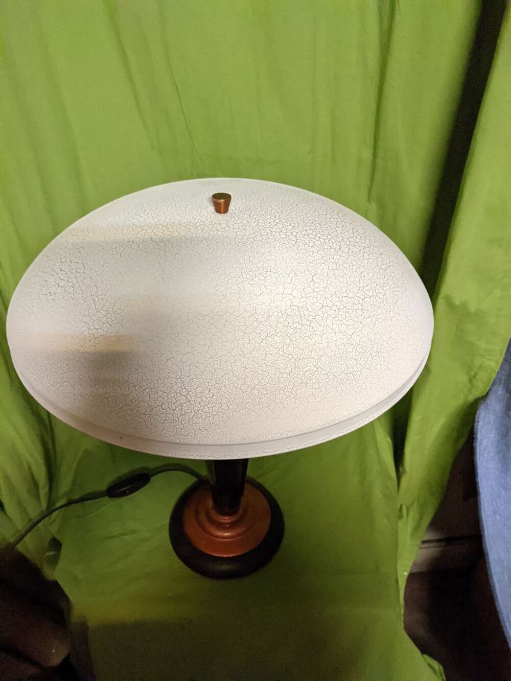 LAMPE JUMO 320 Bak&eacute;lite et PATINE CRAQUEL&Eacute;. Ancienne lampe d Décoration