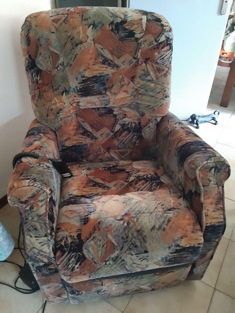 tr&egrave;s beau fauteuil RELAX Meubles