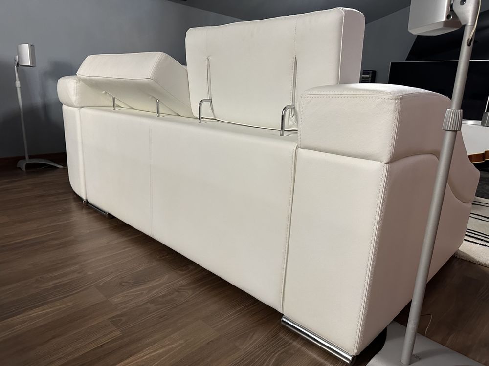 Sofa d&acute;angle en cuir blanc Meubles