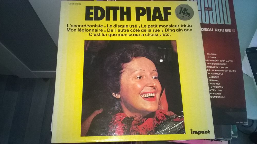 Vinyle Edith PIAF
1973
Excellent etat
L'Accord&eacute;oniste 
CD et vinyles