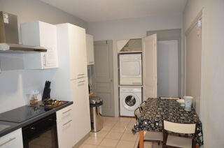  Chambre � louer 8 pi�ces 150 m�