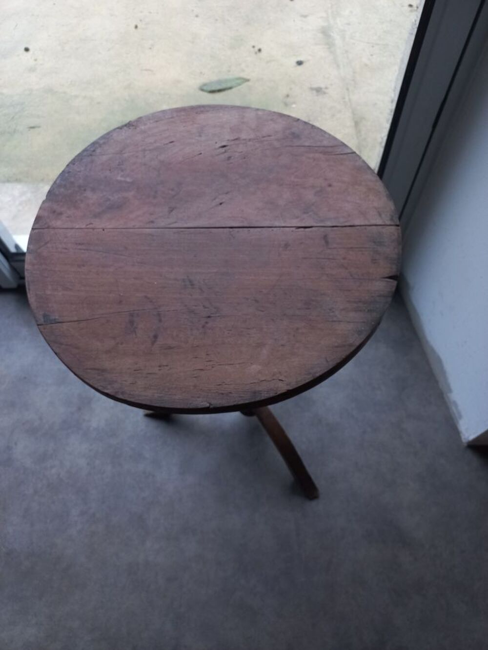Table d'appoint ronde en bois Meubles