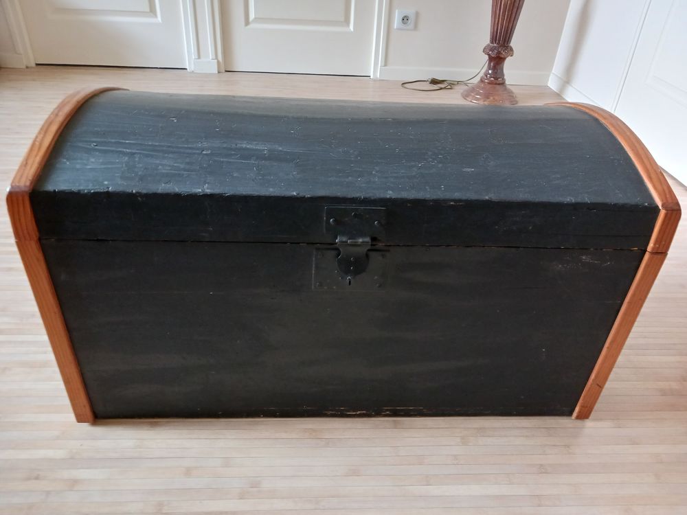 Ancienne malle en bois Meubles