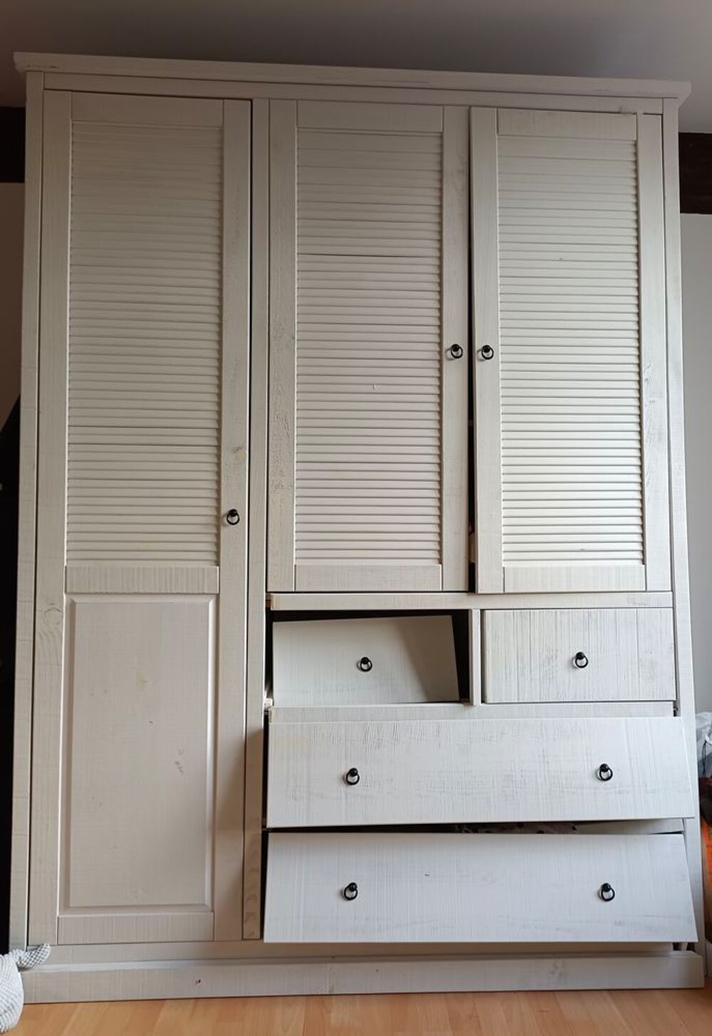 Don armoire avec penderie Meubles