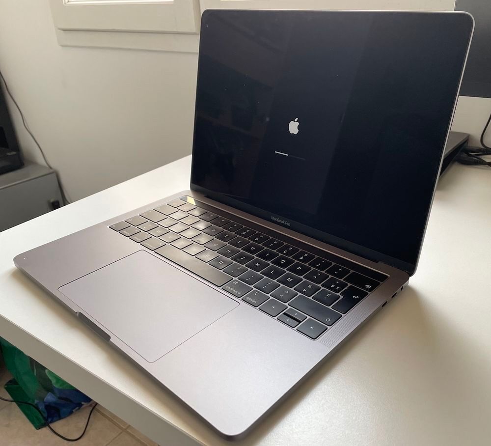 MacBook Pro 13 pouces
Matériel informatique