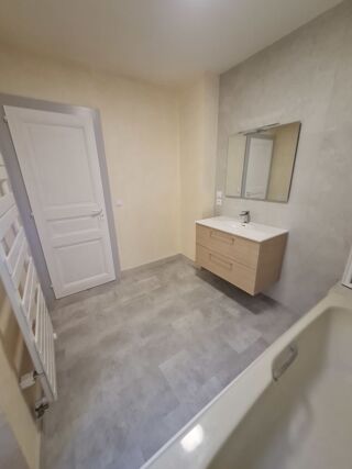  Appartement à louer 3 pièces 62 m²
