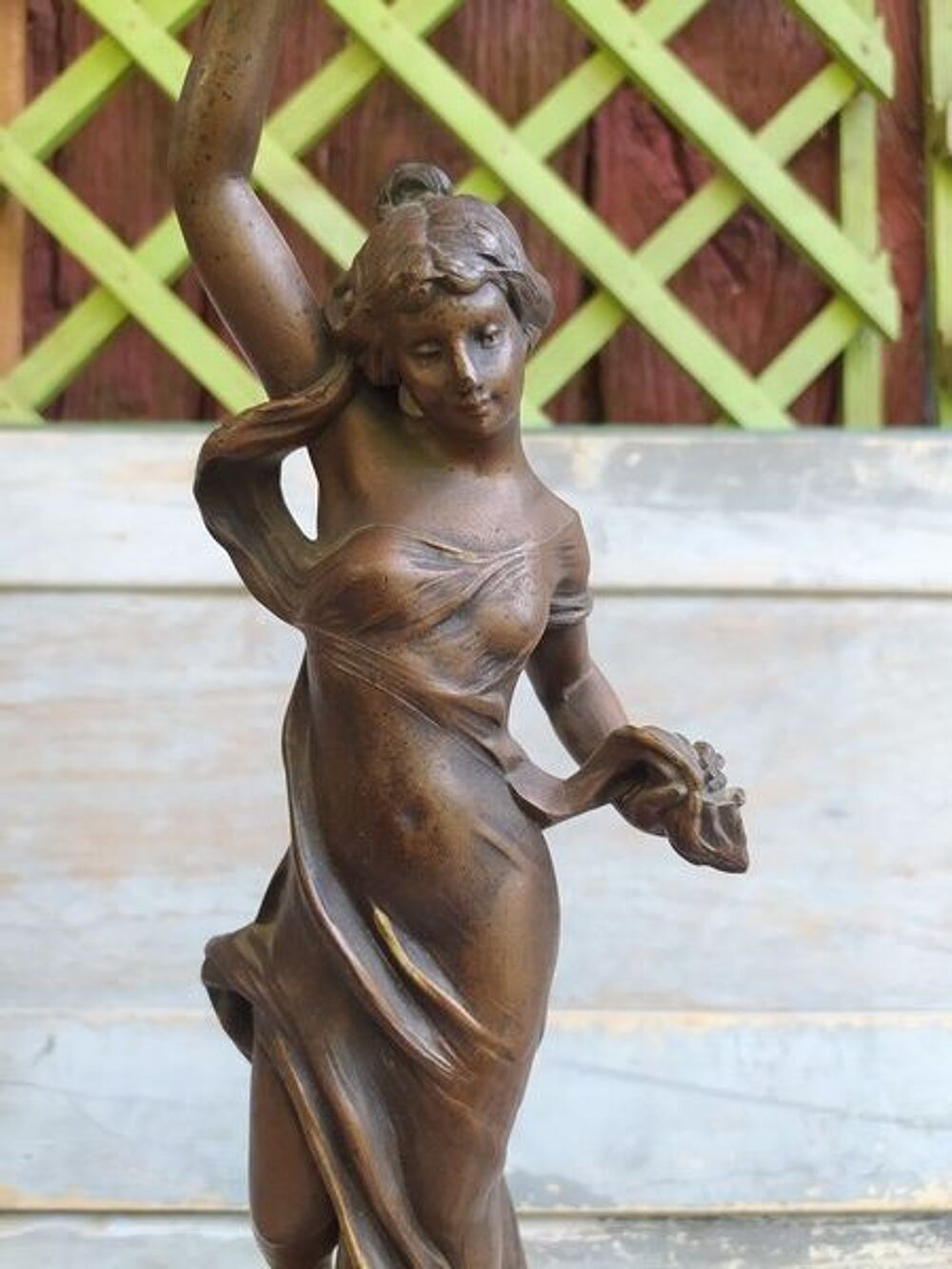 Lampe &agrave; P&eacute;trole Sculpture Femme La Reconduite H.Honor&eacute; Pl&eacute; 