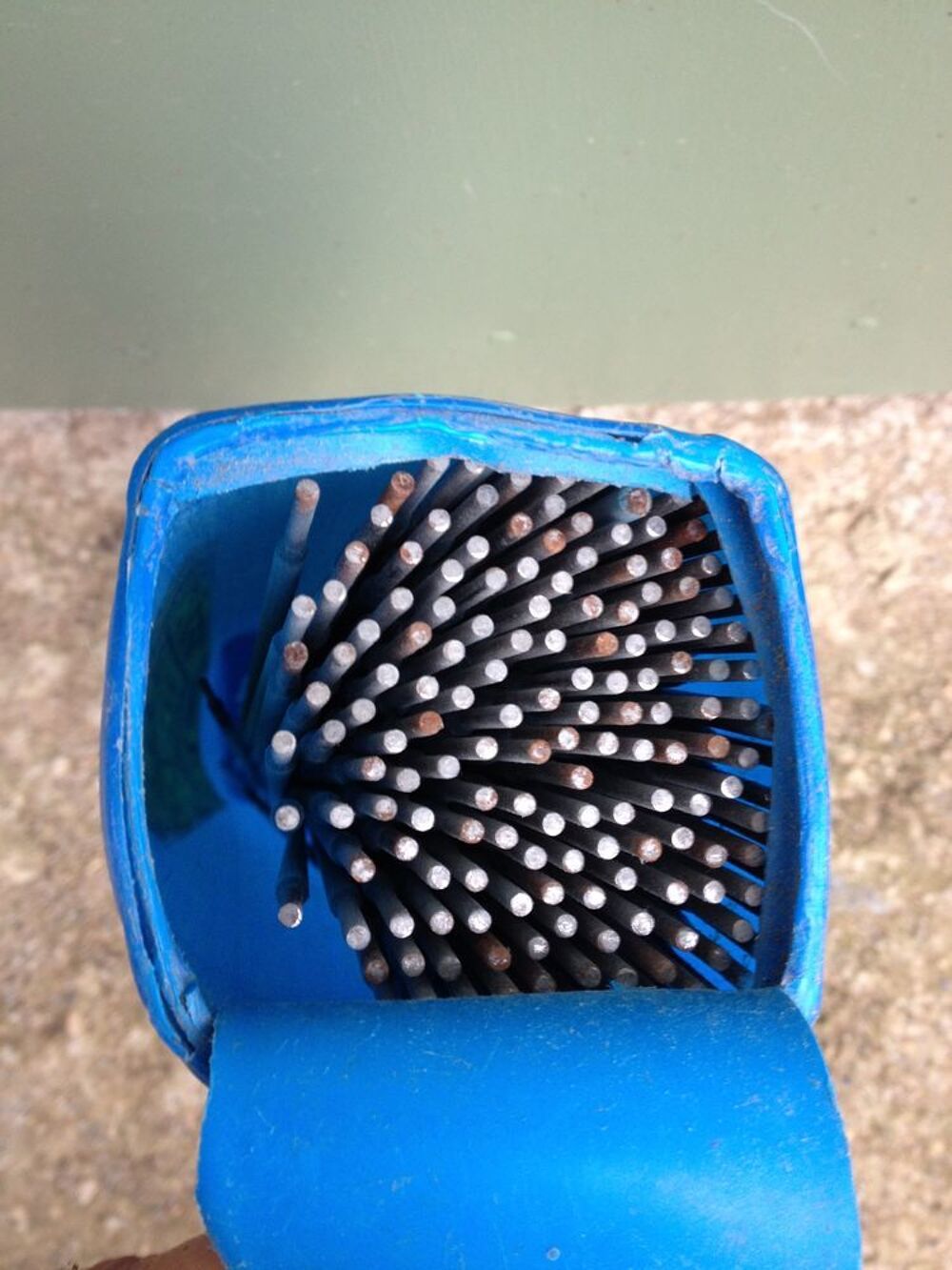 Un paquet de baguette &agrave; soudure d'&eacute;lectrodes r14 bleu Bricolage