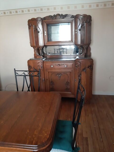 salle � manger bois sculpt� vernis 150 Bourg-Lastic (63)