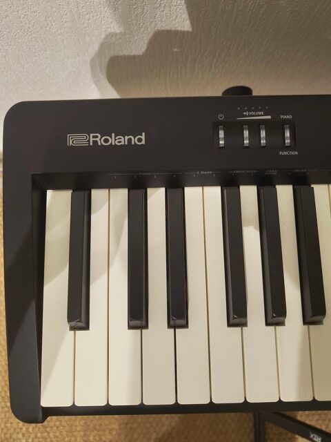 Piano �lectrique Roland FP-10 + accessoires 450 Rennes (35)