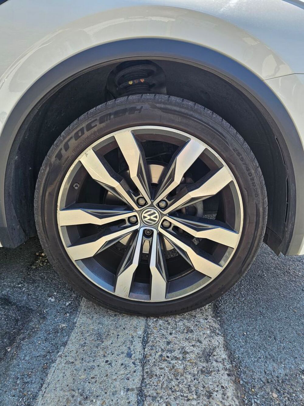 Tiguan 2.0 TDI 150 BMT 4Motion Carat Exclusive 2017 occasion 33560 Carbon-Blanc