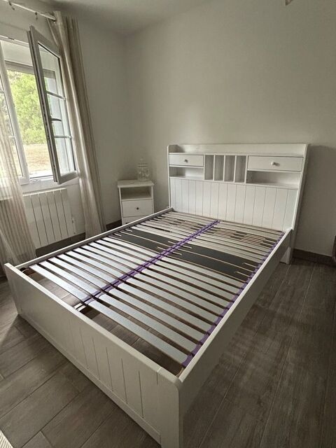 Lit double 140x190 cm avec tête de lit et rangements
Roullet-Saint-Estèphe (16)