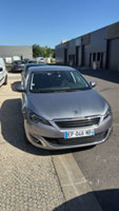 308 SW 1.2 PureTech 110ch S&S BVM5 Active 2014 occasion 95500 Gonesse