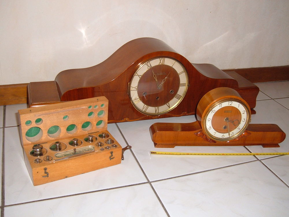 PENDULES (montres 400jours laiton &agrave; clef) 1960 