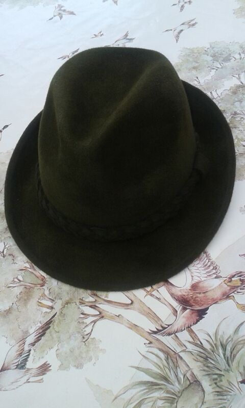 chapeau pour homme ou femme 30 Hazebrouck (59)