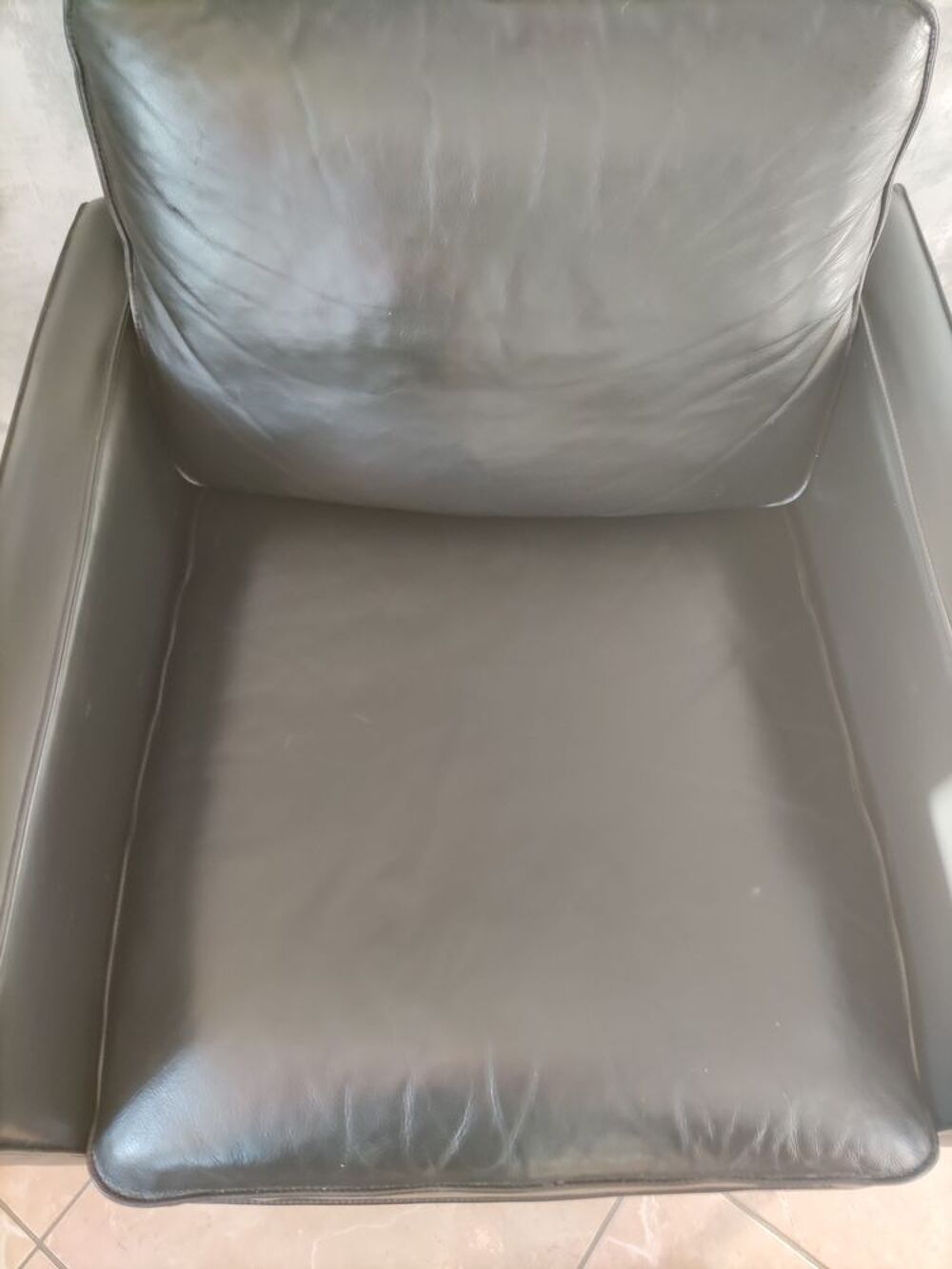 Fauteuil en cuir noir Meubles