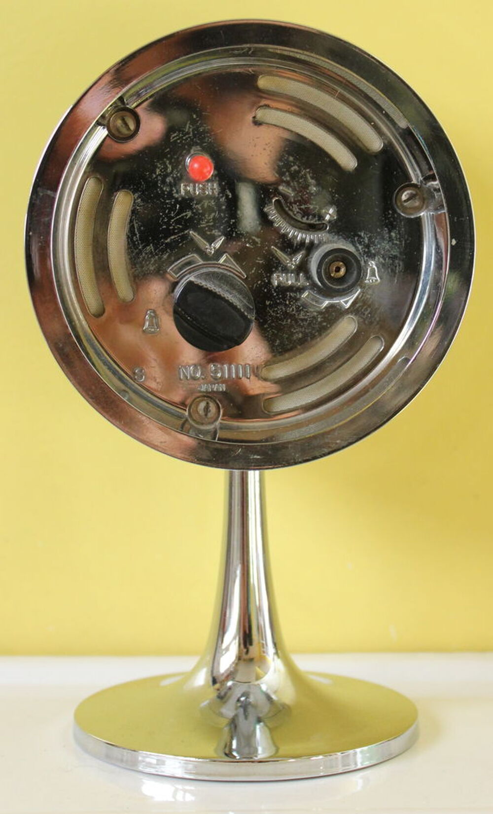 R&eacute;veil RYTHM vintage 70 made in Japan pour d&eacute;co
ne fonctionn 