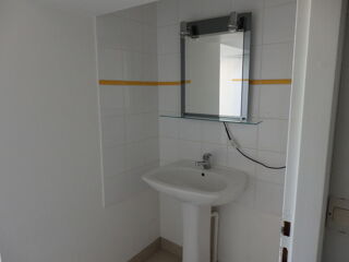  Appartement à louer 3 pièces 52 m²