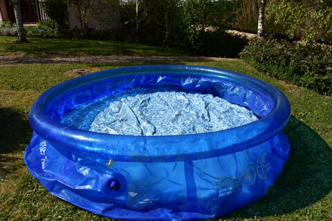 piscine gonflable auto stable 45 Chaz-sur-Argos (49)