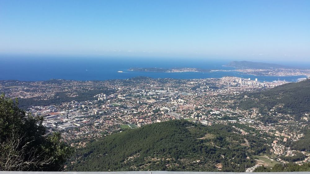 Vente Terrain TERRAIN de 4,38 HA VUE MER La valette-du-var