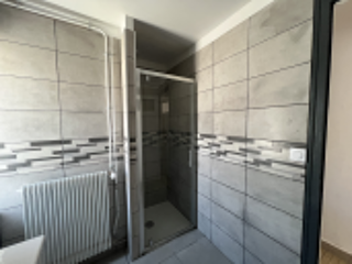  Appartement à louer 4 pièces 86 m²