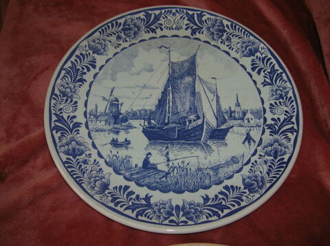2 assiettes d�coratives 33,5 cm 30 Reims (51)