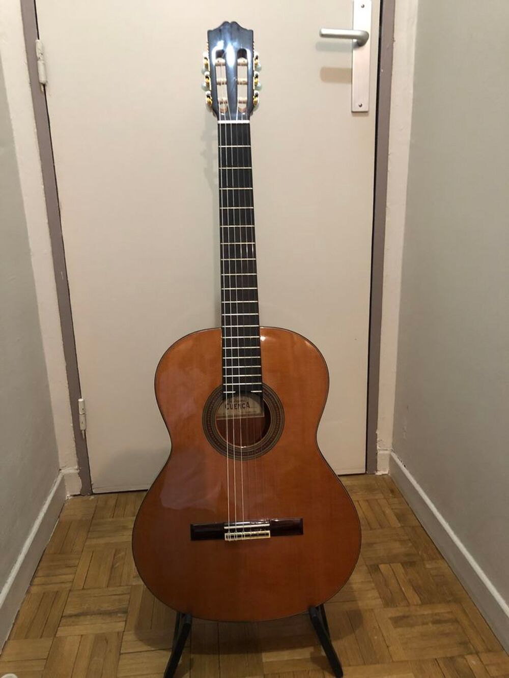 Guitare classique cuenca 40 et housse rembourr&eacute;e Instruments de musique