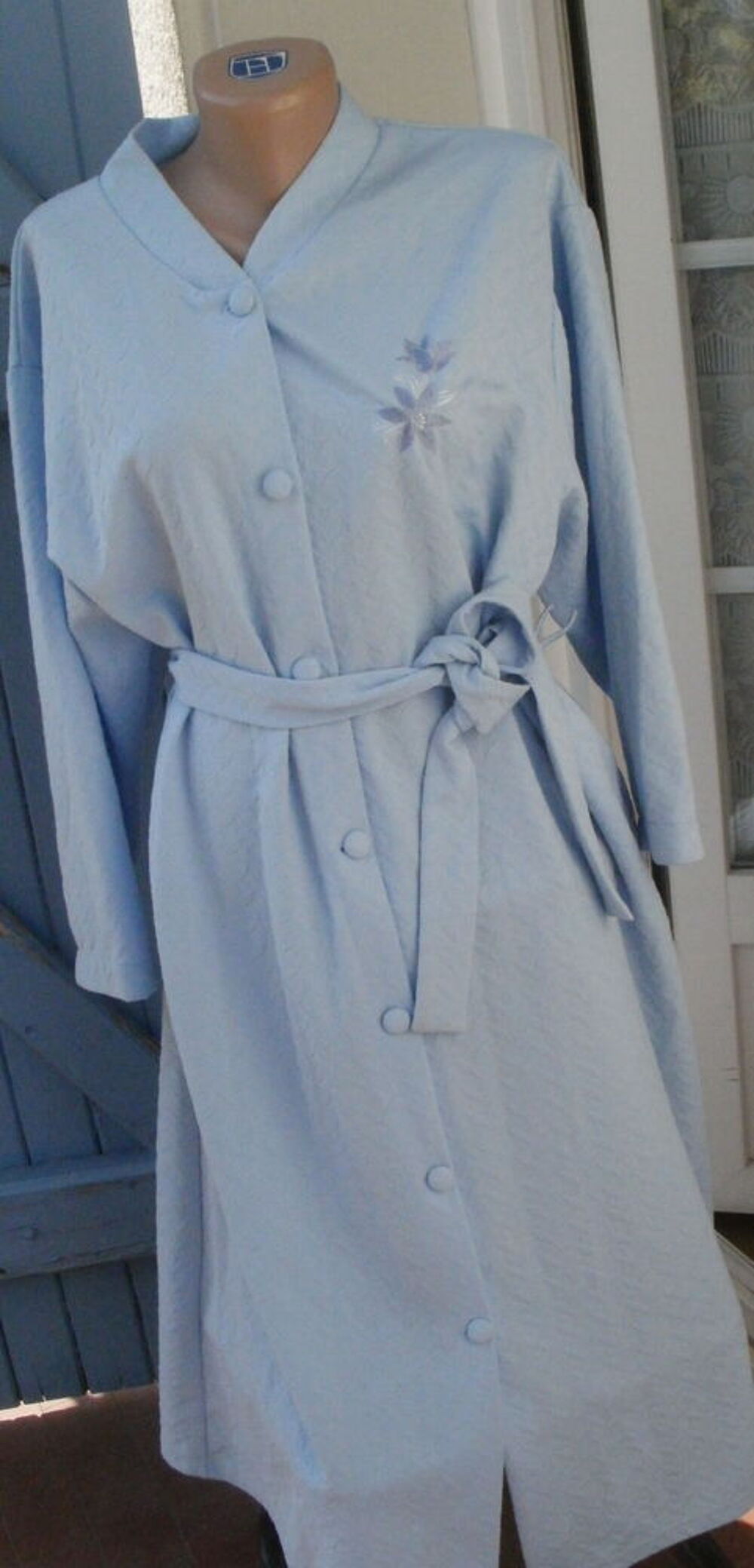 Robe de chambre VINTAGE bleue clair, taille 42 Vêtements