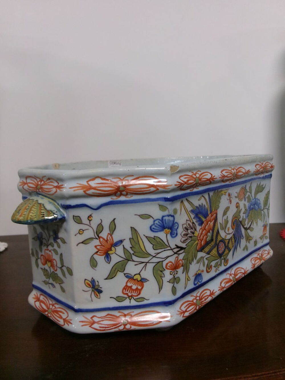 Jardini&egrave;re ancienne, fa&iuml;ence de DESVRES Décoration