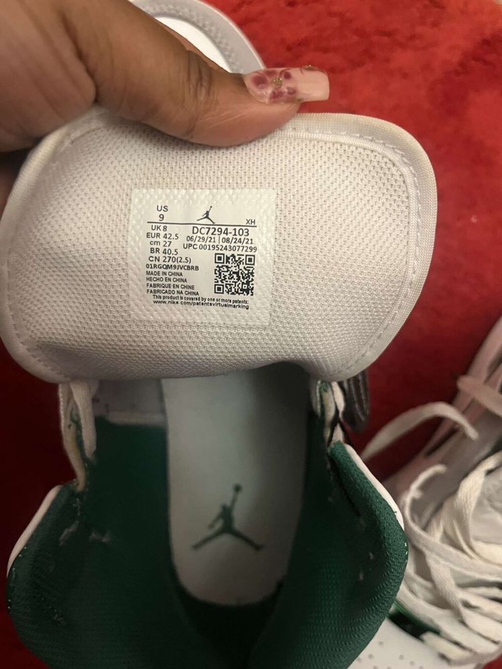 Air Jordan 1 mid / Vert et blanc Chaussures