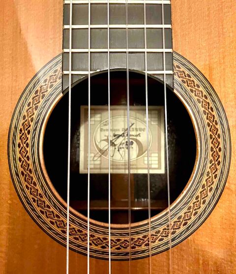 Guitare grand concert luthier Delarue 1999 Rennes (35)