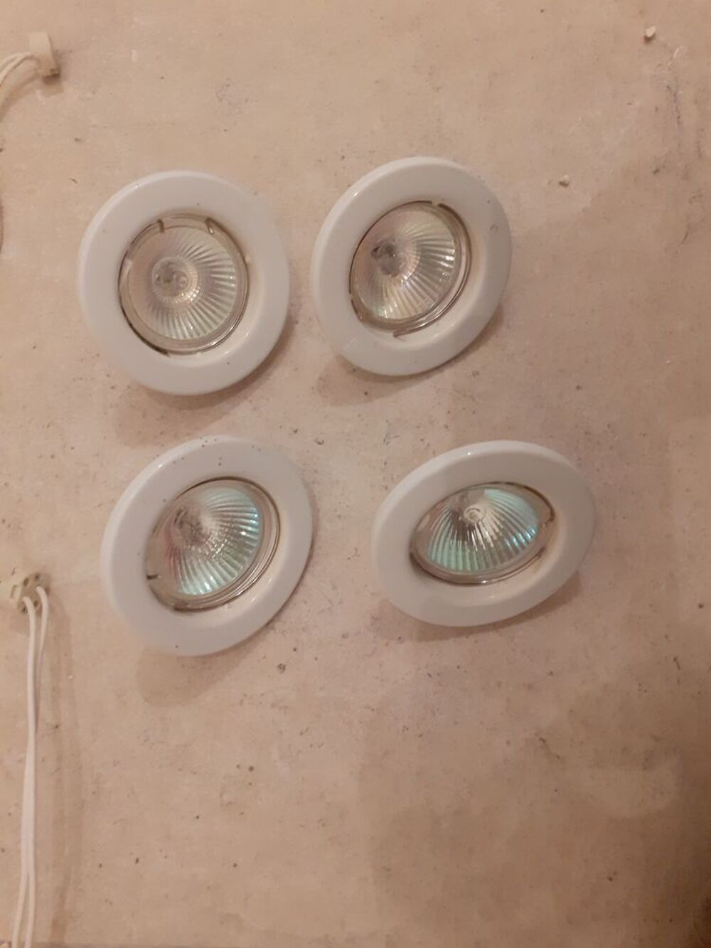 SPOTS &agrave; encastrer Bricolage