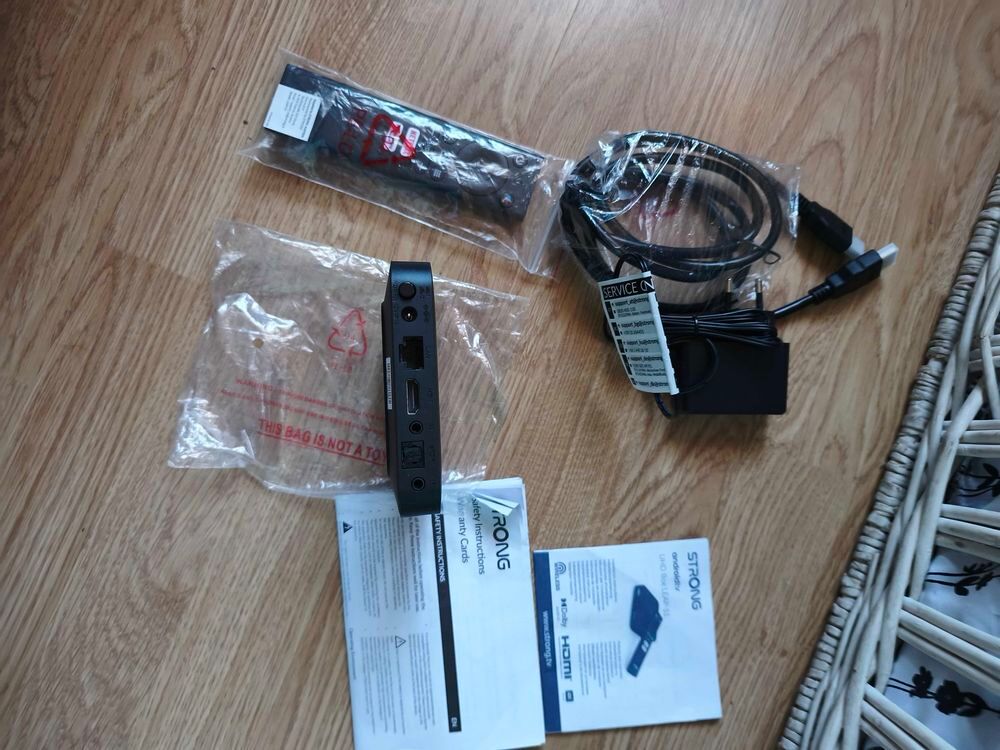 Boitier strong Android tv uhd box leaps s 1 Photos/Video/TV
