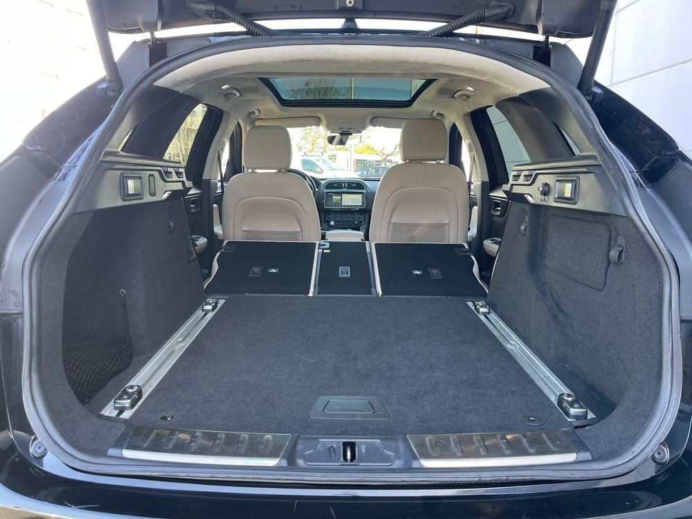 F-PACE F-Pace 2.0 D - 180 ch AWD BVA8 Prestige 2020 occasion 33700 M&eacute;rignac