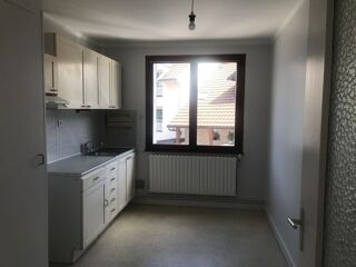  Appartement à louer 2 pièces 55 m²