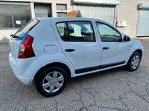 Sandero 1.4 MPI 75 GPL eco2 Ambiance 2010 occasion 42700 Firminy