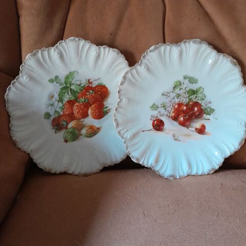 Assiettes � dessert d�cor�es Villefranche-sur-Sa�ne (69)