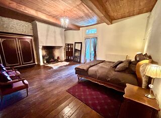  Maison  vendre 15 + pices 495 m