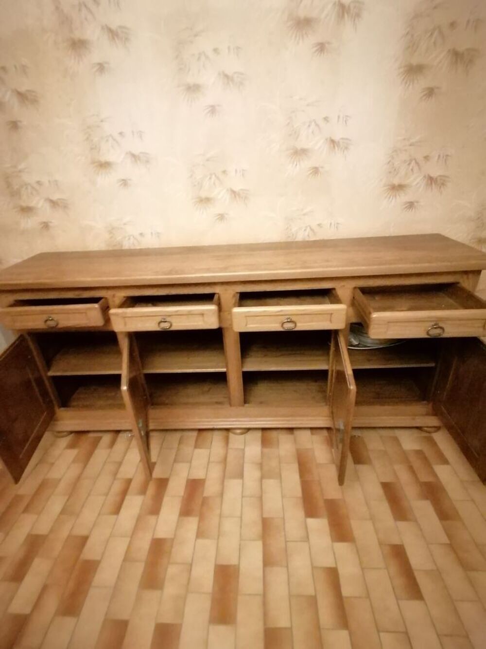 Buffet en ch&ecirc;ne massif 4 portes 4 tiroirs ? Excellent &eacute;tat Meubles