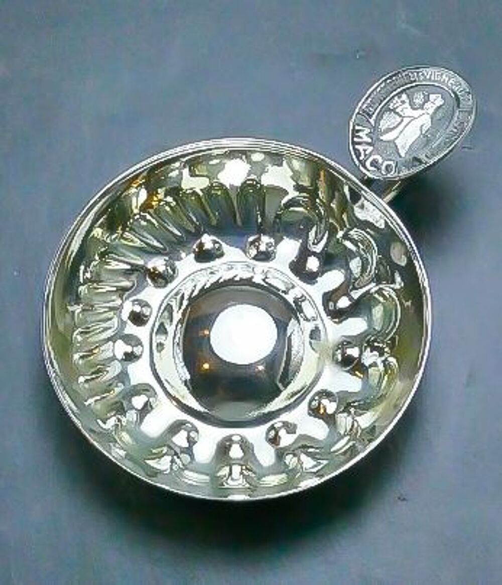 Tastevin en m&eacute;tal argent&eacute; (1poin&ccedil;on ) 