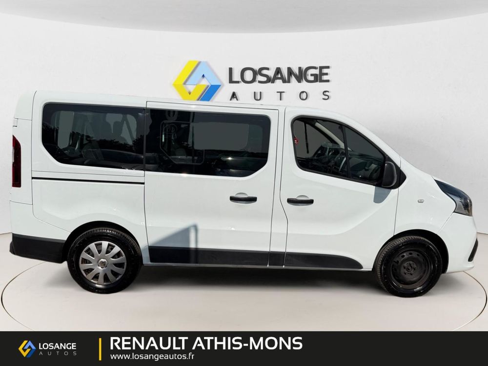 Trafic Combi L1 dCi 95 Stop&Start Life 2017 occasion 91200 Athis-Mons