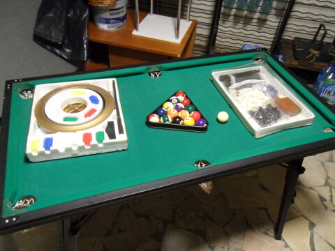 Table pliante multi jeux 50 Saint-Martin-Belle-Roche (71)
