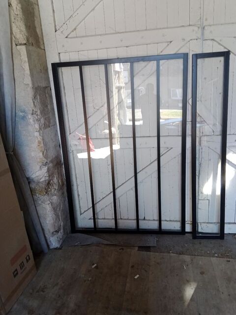 Verrire ou atelier chssis vitr neuve + une autre faire px 0 Saran (45)