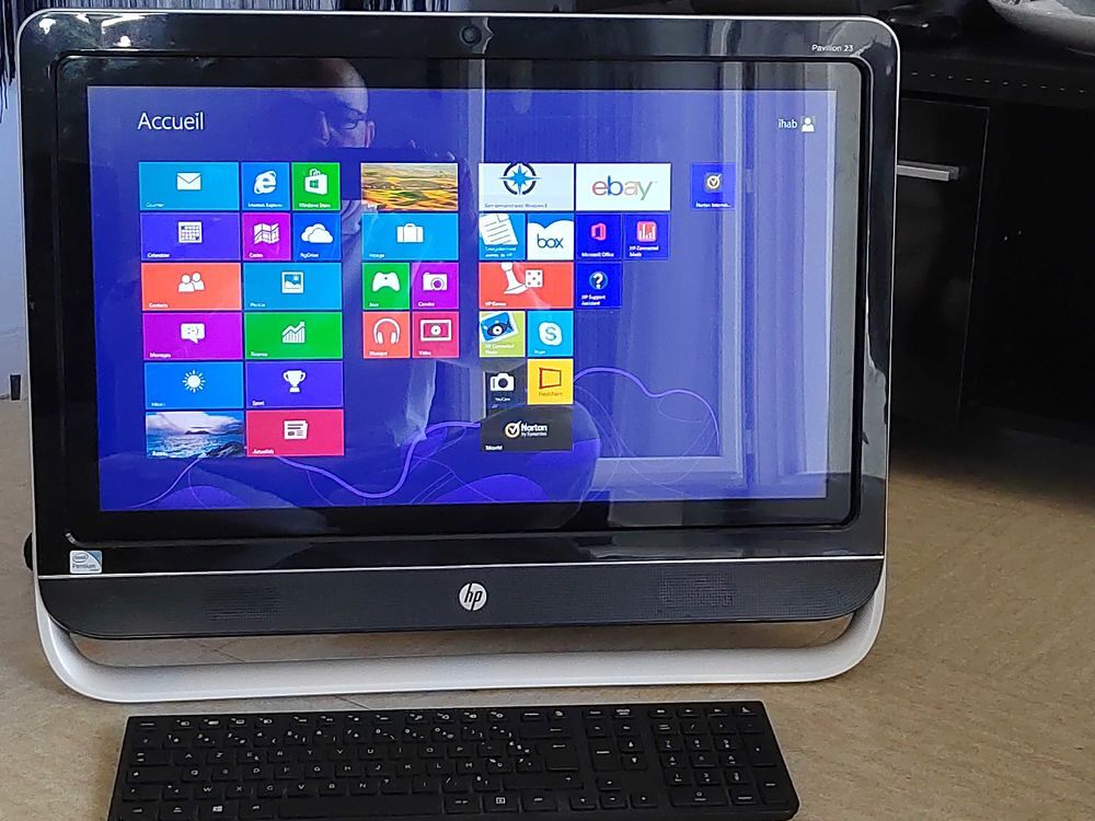je un ordinateur fixe tactile Matériel informatique