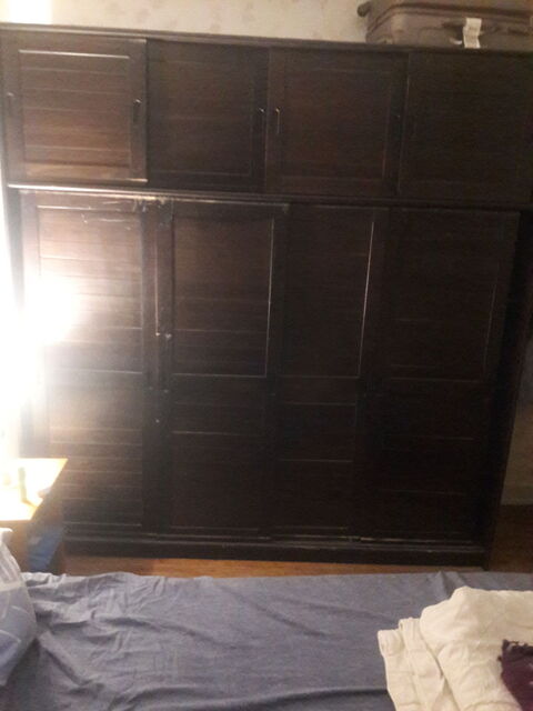 Armoire 4 portes bon tat 0 Nantes (44)