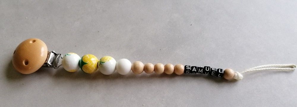 Attache sucette Puériculture